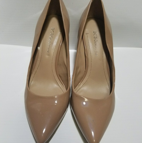 BCBGENERATION SIZE UP IS LEATHER PUMPS 6M - Picture 4 of 5